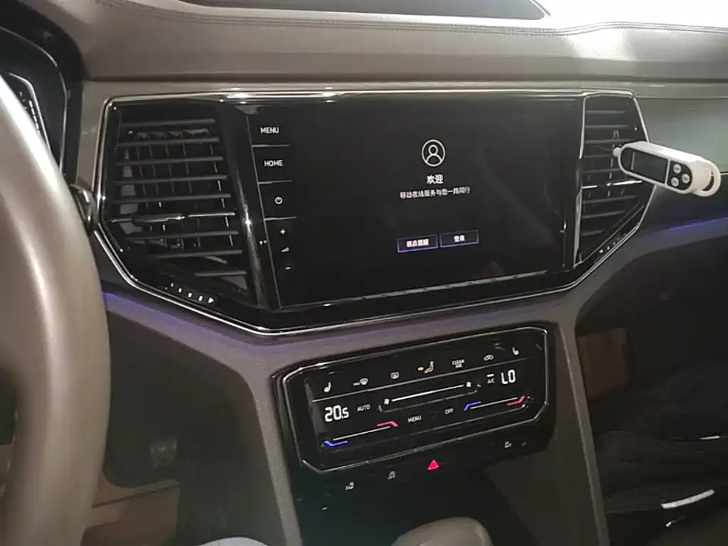 Volkswagen Viloran 2020 2020 380TSI Premium