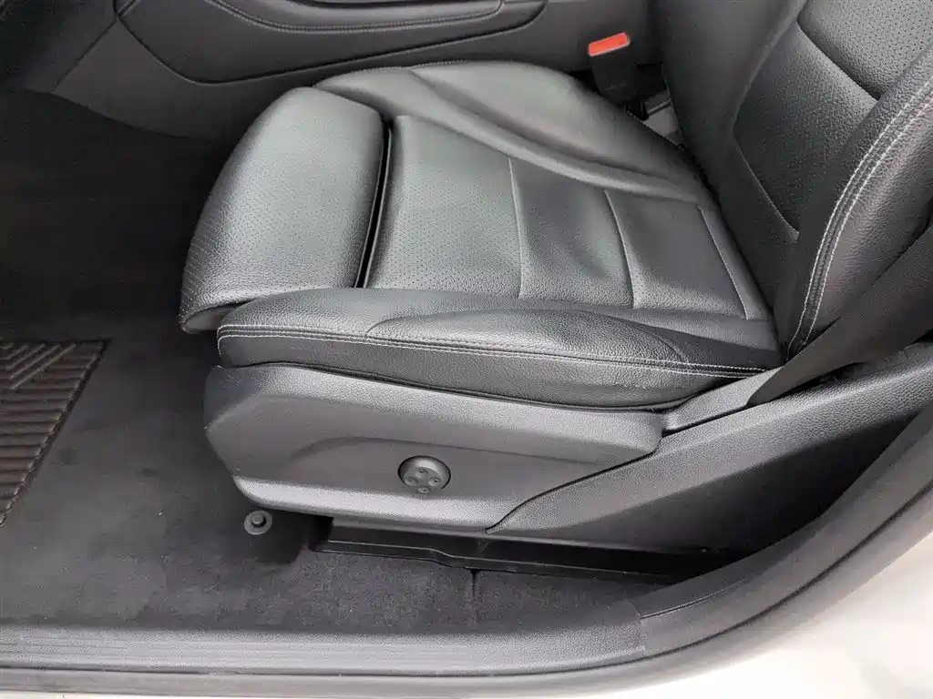 Mercedes-Benz GLC 2017 GLC 200 4MATIC фото 20