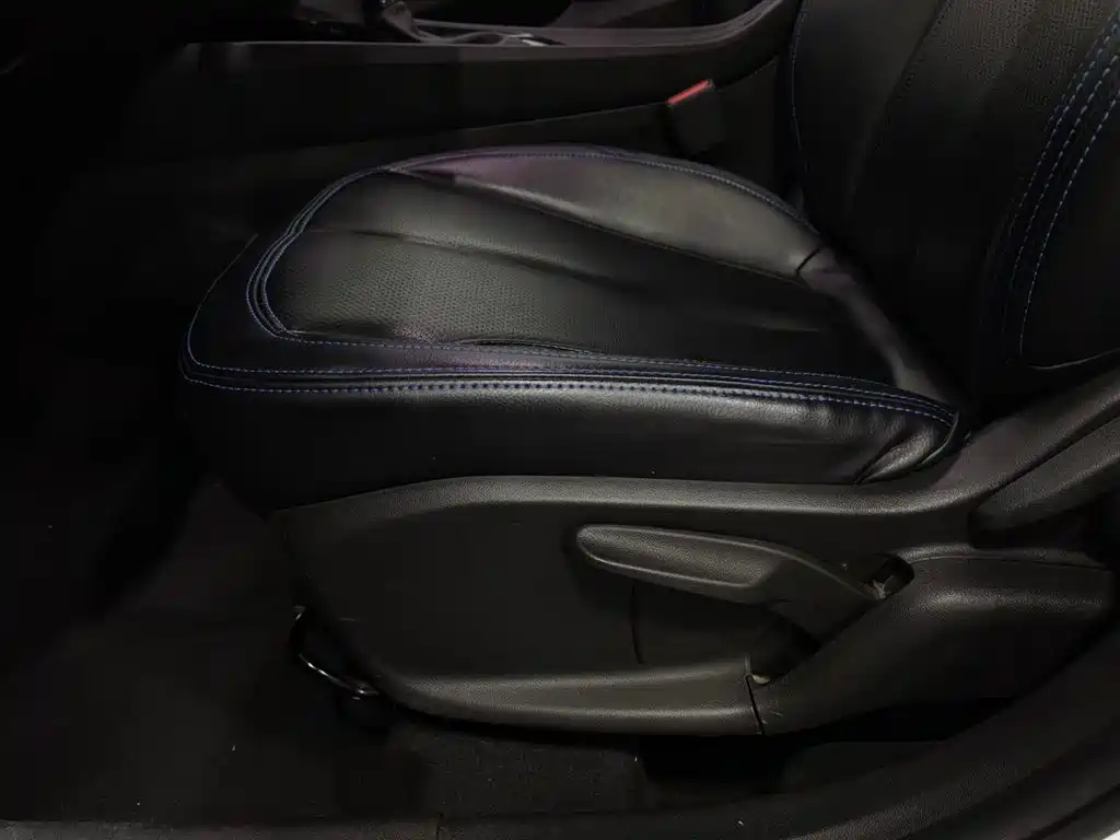 Buick Encore 2021 332T CVT Elite фото 20