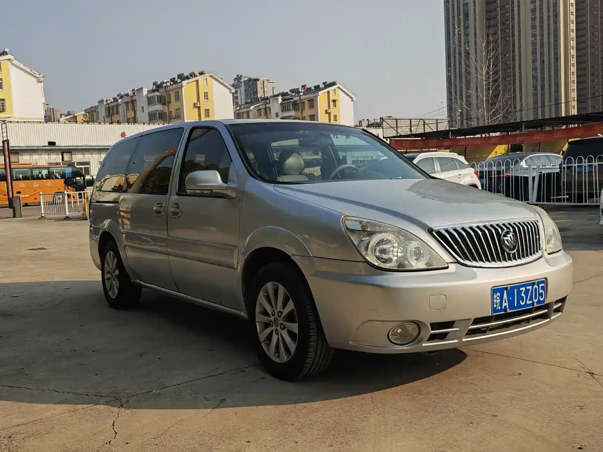 Buick GL8 2013 2.4L Classic фото 2