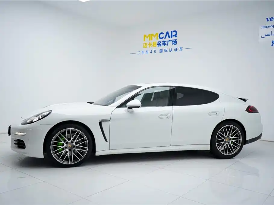 Porsche Panamera 2014 Panamera 3.0T фото 8