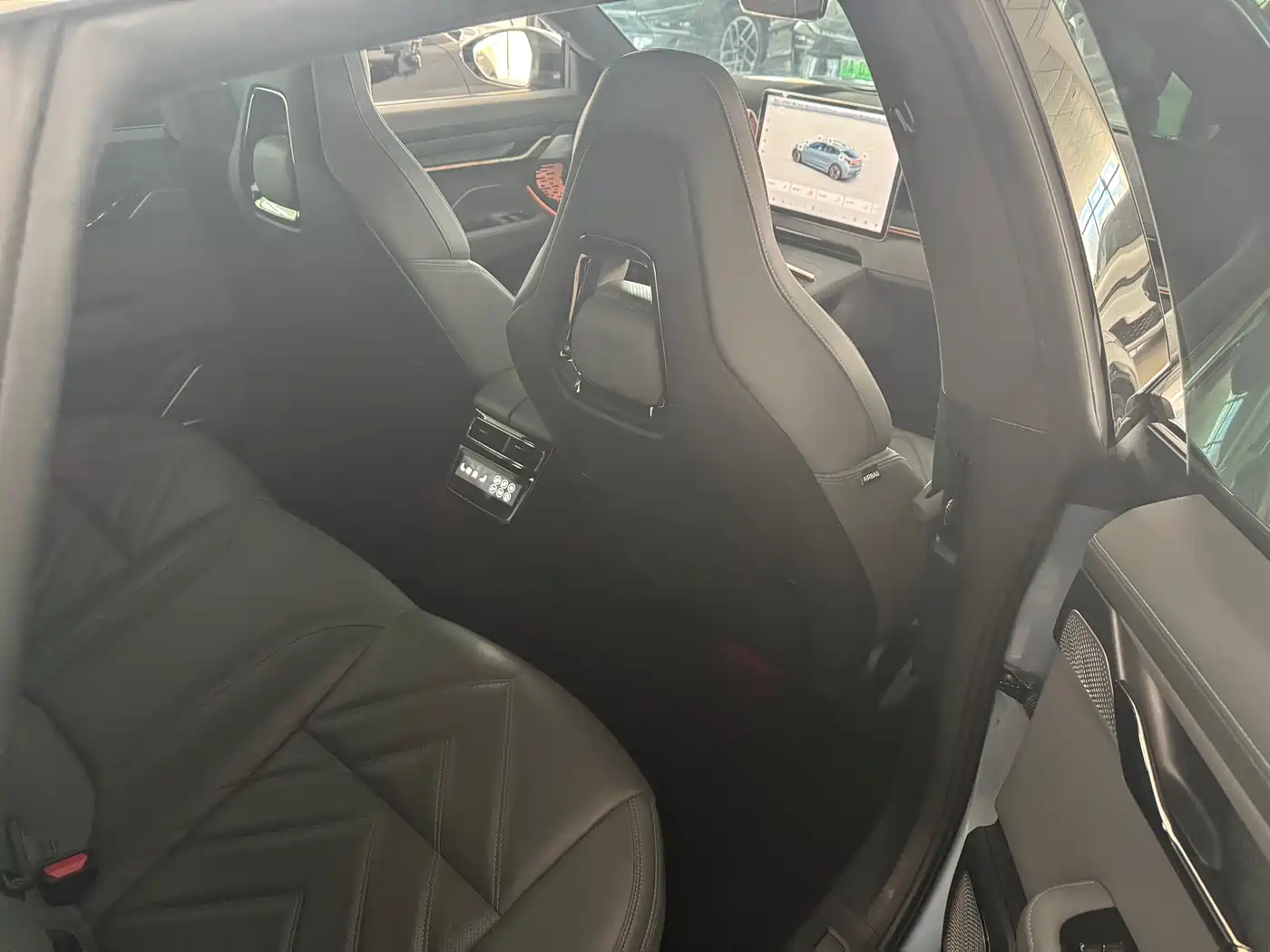 ZEEKR EXTREME KRYPTON 001