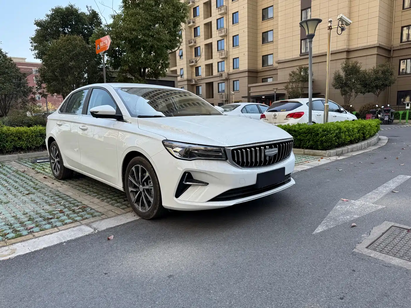 GEELY AUTOMOBILE EMGRAND