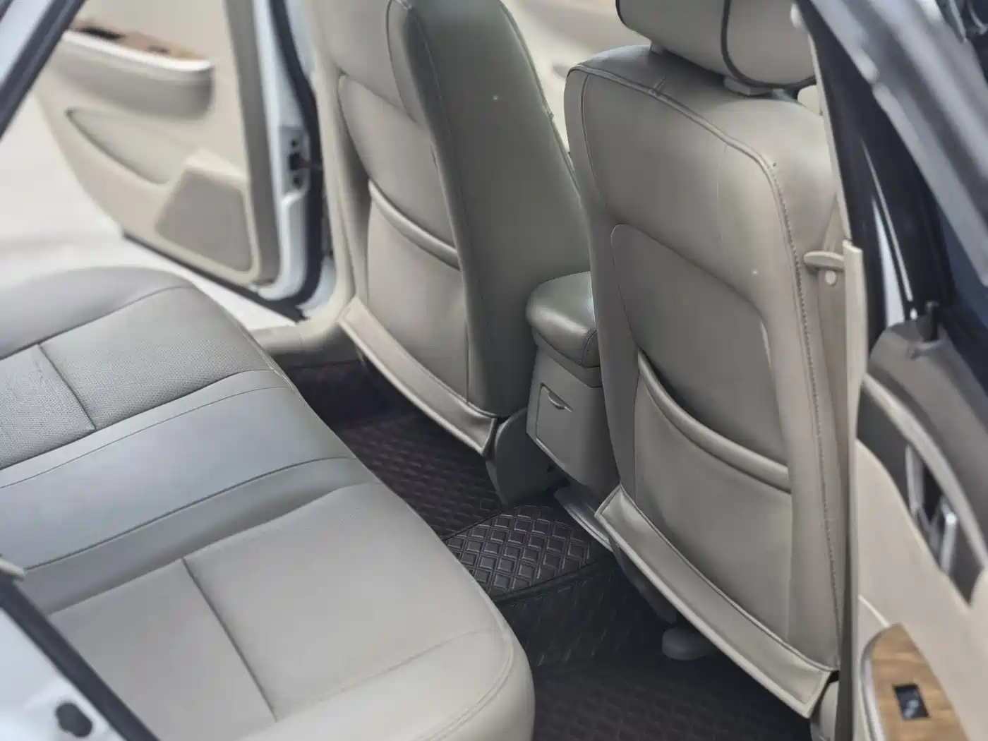 Buick Excelle 2013 1.5L Manual Exclusive фото 13