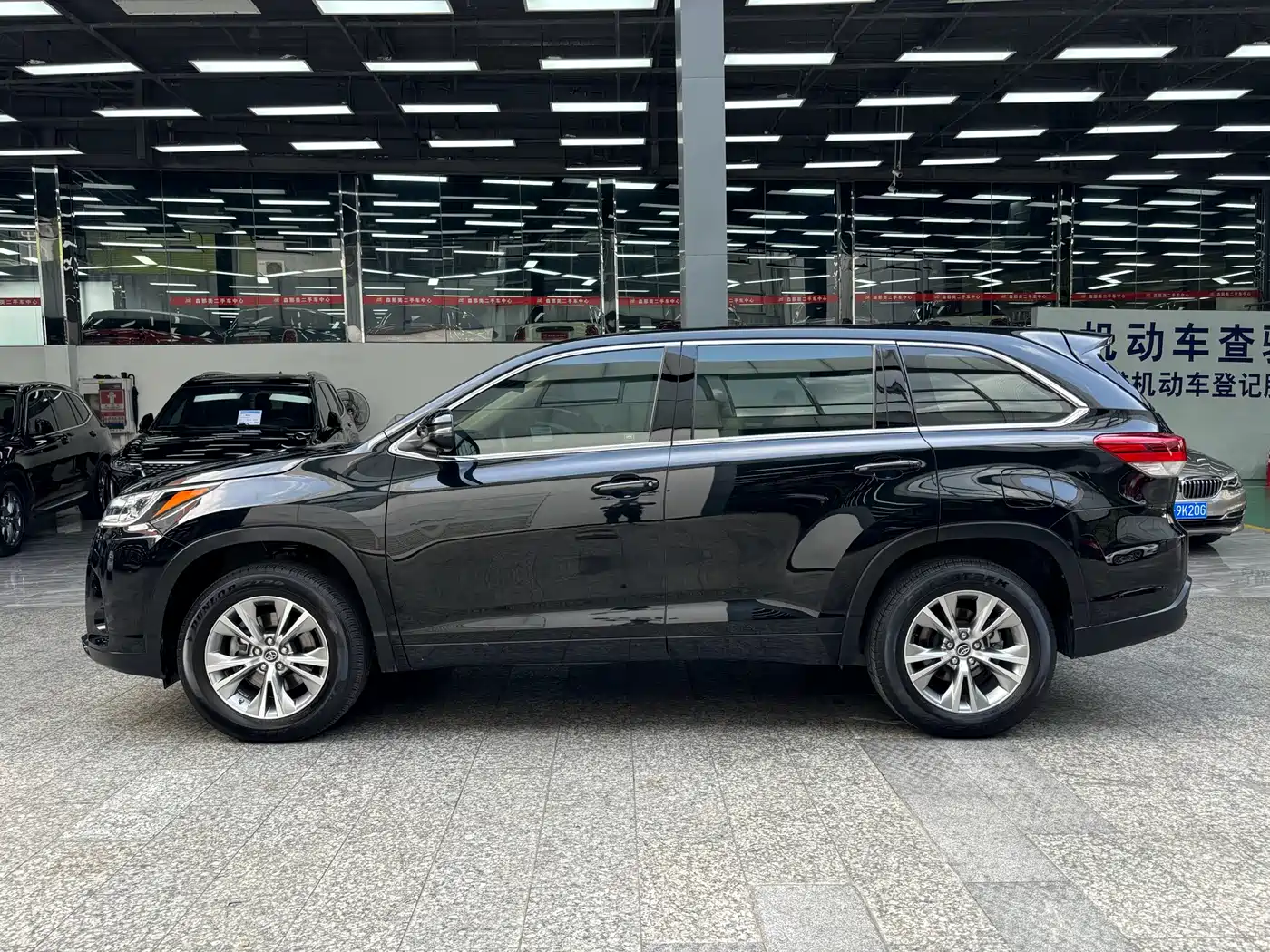 Toyota Highlander 2018 2.0T 2WD Elite 7-Seater China VI фото 16