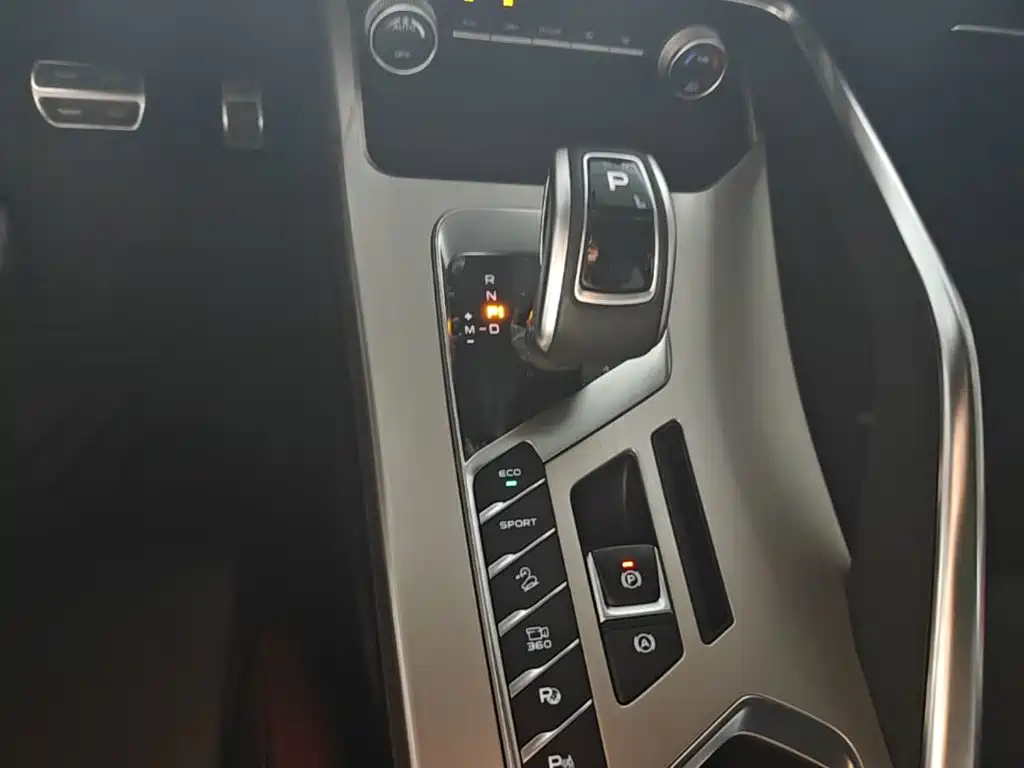 Geely Binyue 2019 2019 Sport 260T DCT Battle China VI