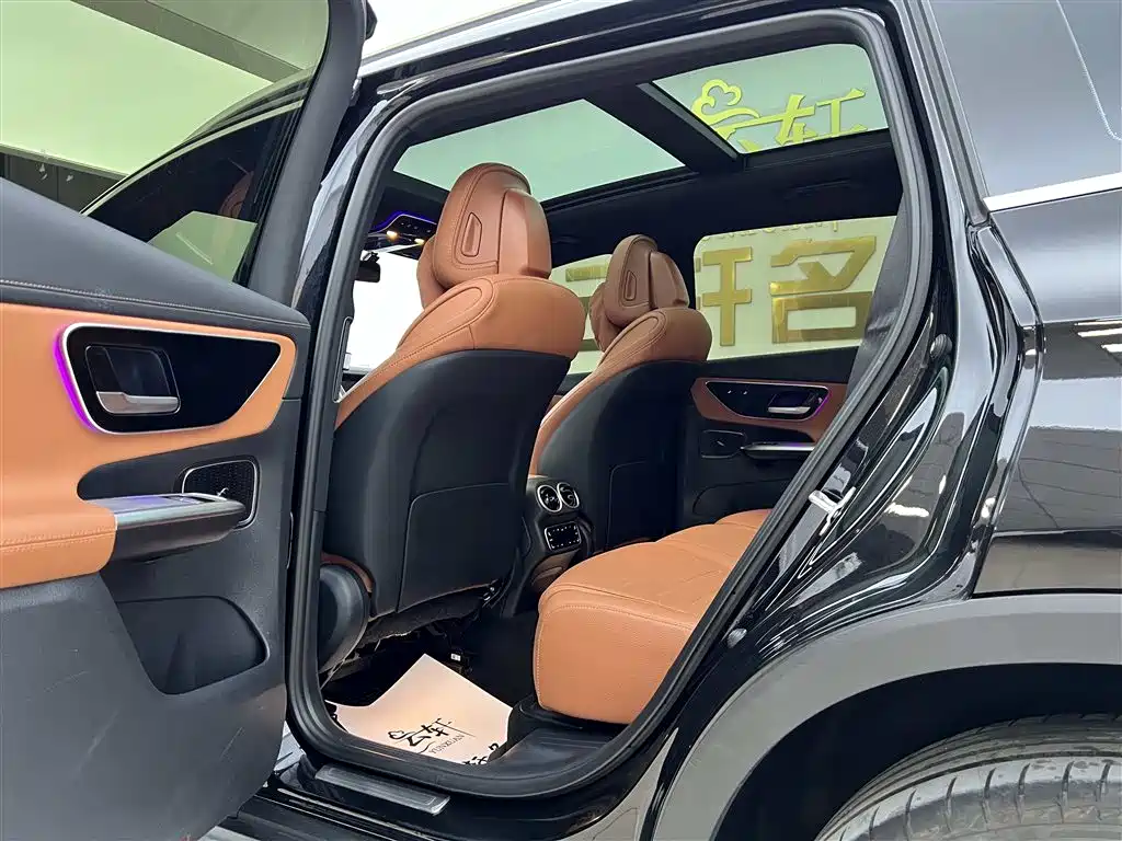 Mercedes-Benz GLC 2023 GLC 260 L 4MATIC Dynamic 7-Seater фото 12