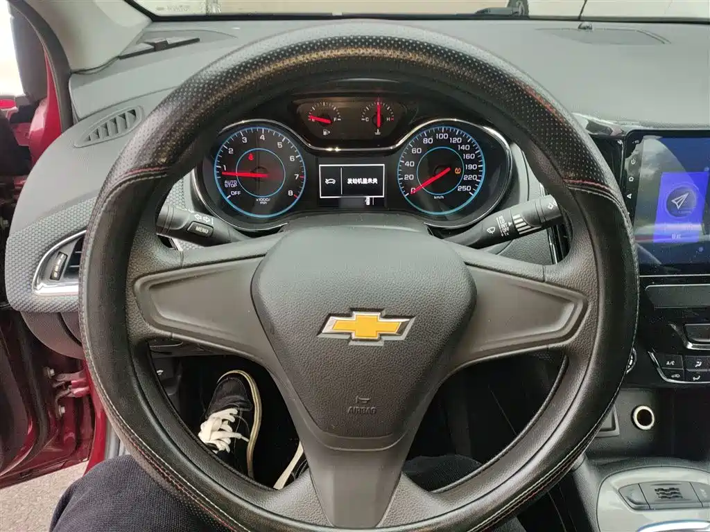 Chevrolet Cruze 2017 1.5L Manual Pioneer фото 7