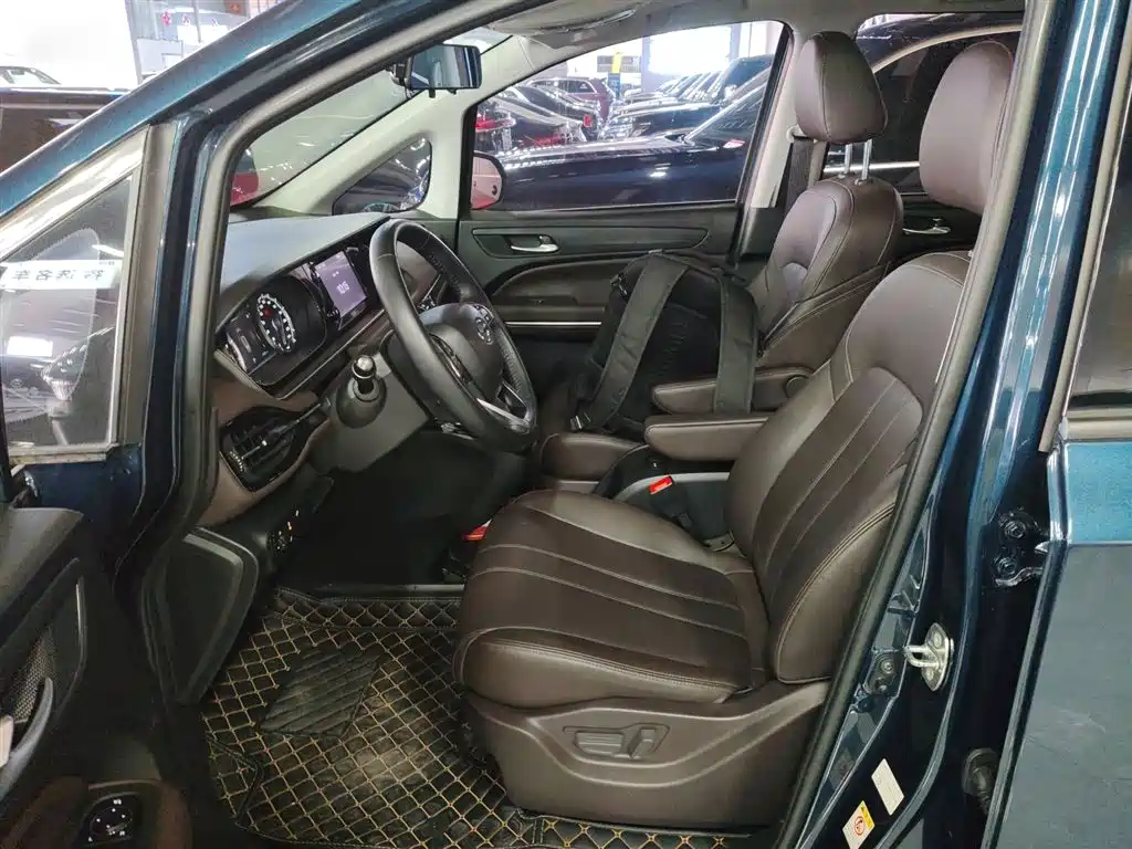 GAC Trumpchi Trumpchi M6 2019 270T DCT Premium Edition (6-seater) (China VI) фото 15
