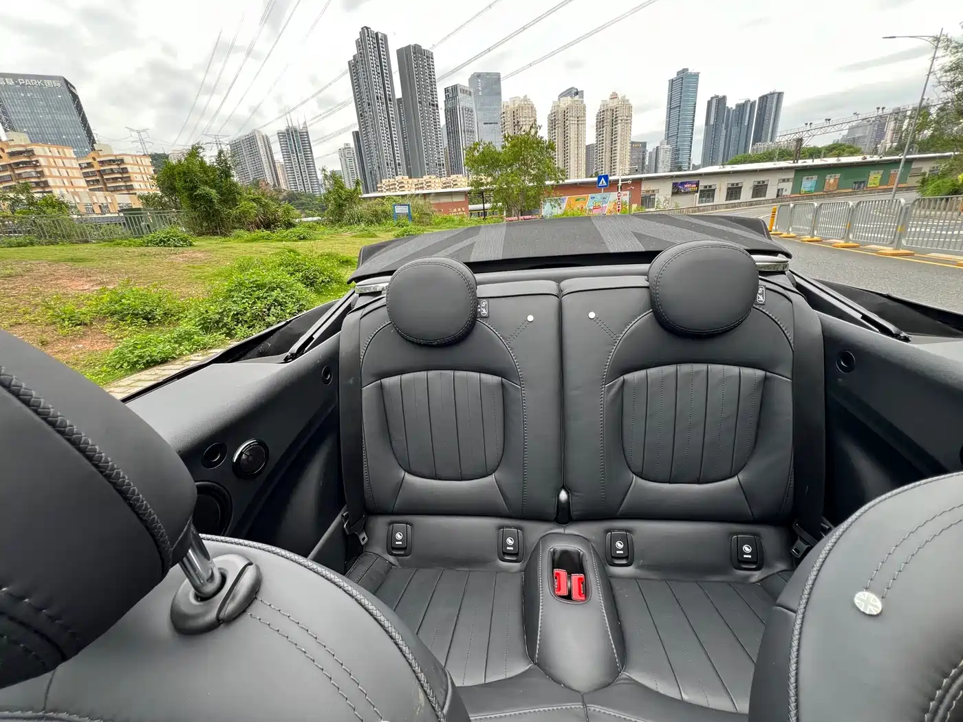 MINI 2023 Facelift 2.0T COOPER S CABRIO Artist фото 20
