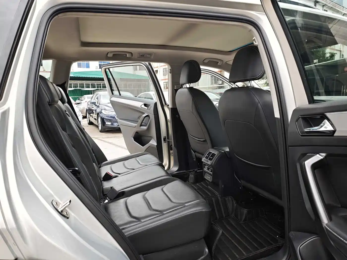 Volkswagen Tiguan L 2018 330TSI Automatic 2WD Flagship Edition фото 7