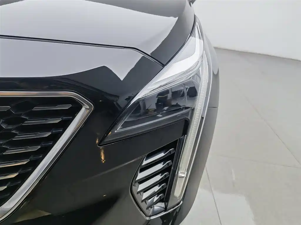 Cadillac XT4 2020 28T FWD Leading Trim фото 7