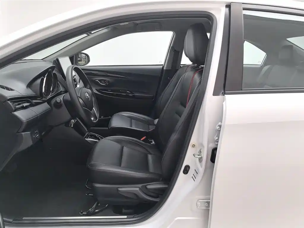 Toyota YARiS L Zhi Xiang 2020 1.5L CVT Luxury Edition фото 10