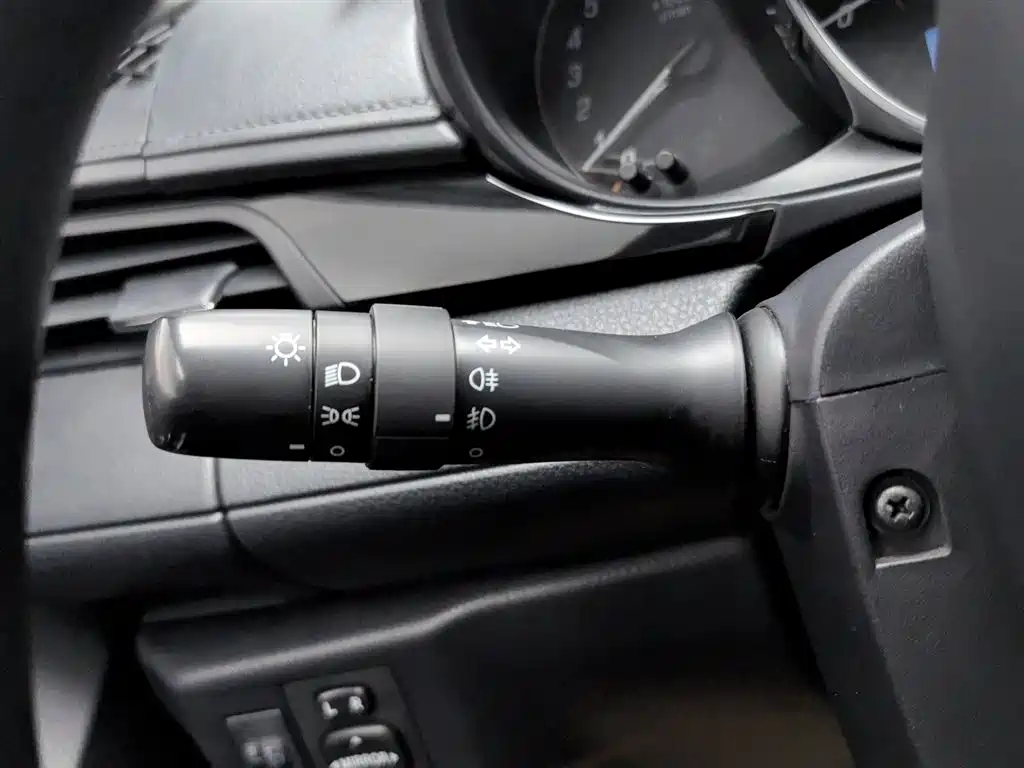 Toyota YARiS L Zhi Xiang 2020 1.5L CVT Luxury Edition фото 21