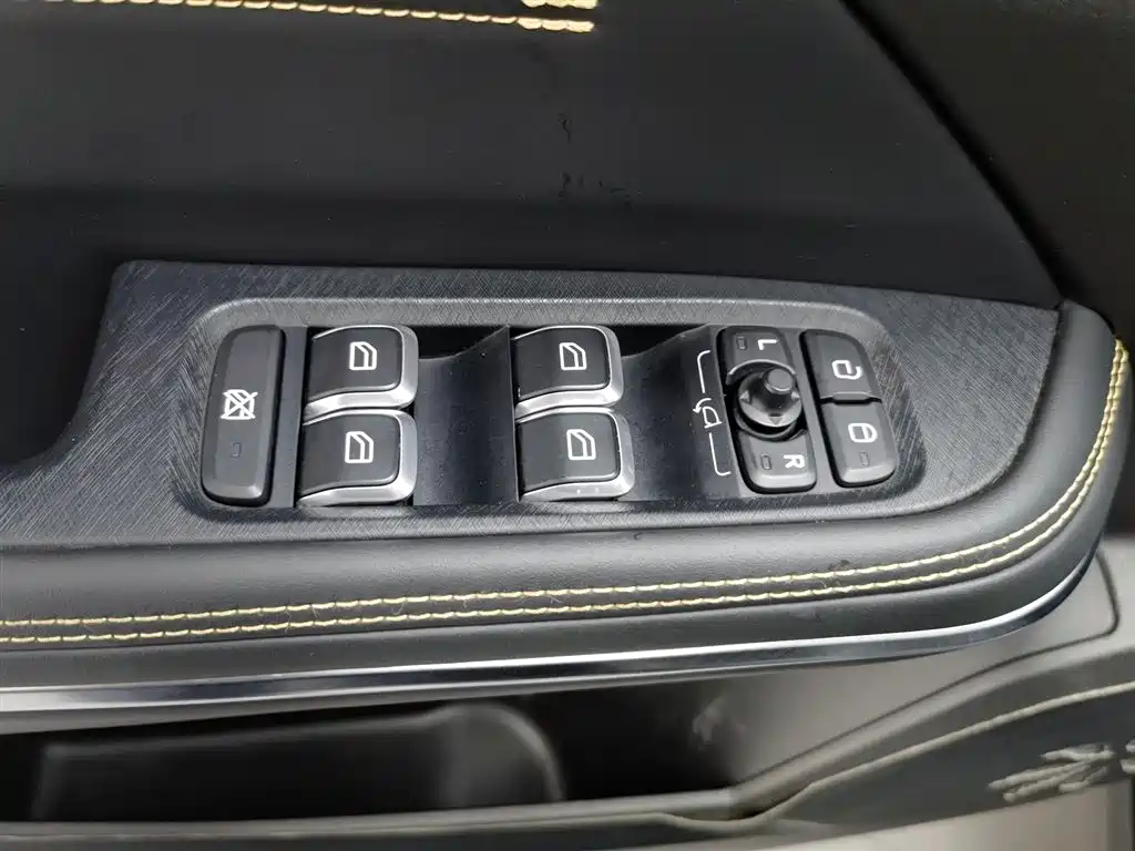 LYNK 01