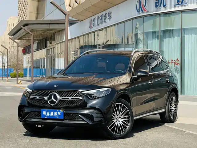MERCEDES-BENZ GLC