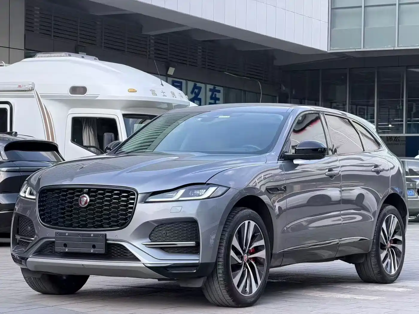 JAGUAR F PACE