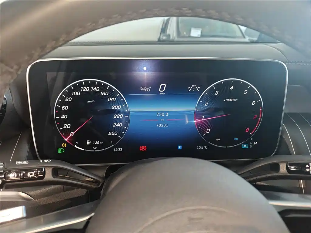 Mercedes-Benz GLC 2023 GLC 260 L 4MATIC Luxury 5-Seater фото 8