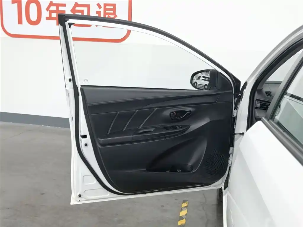 Toyota YARiS L Zhi Xuan 2021 1.5L CVT Leading Edition фото 8