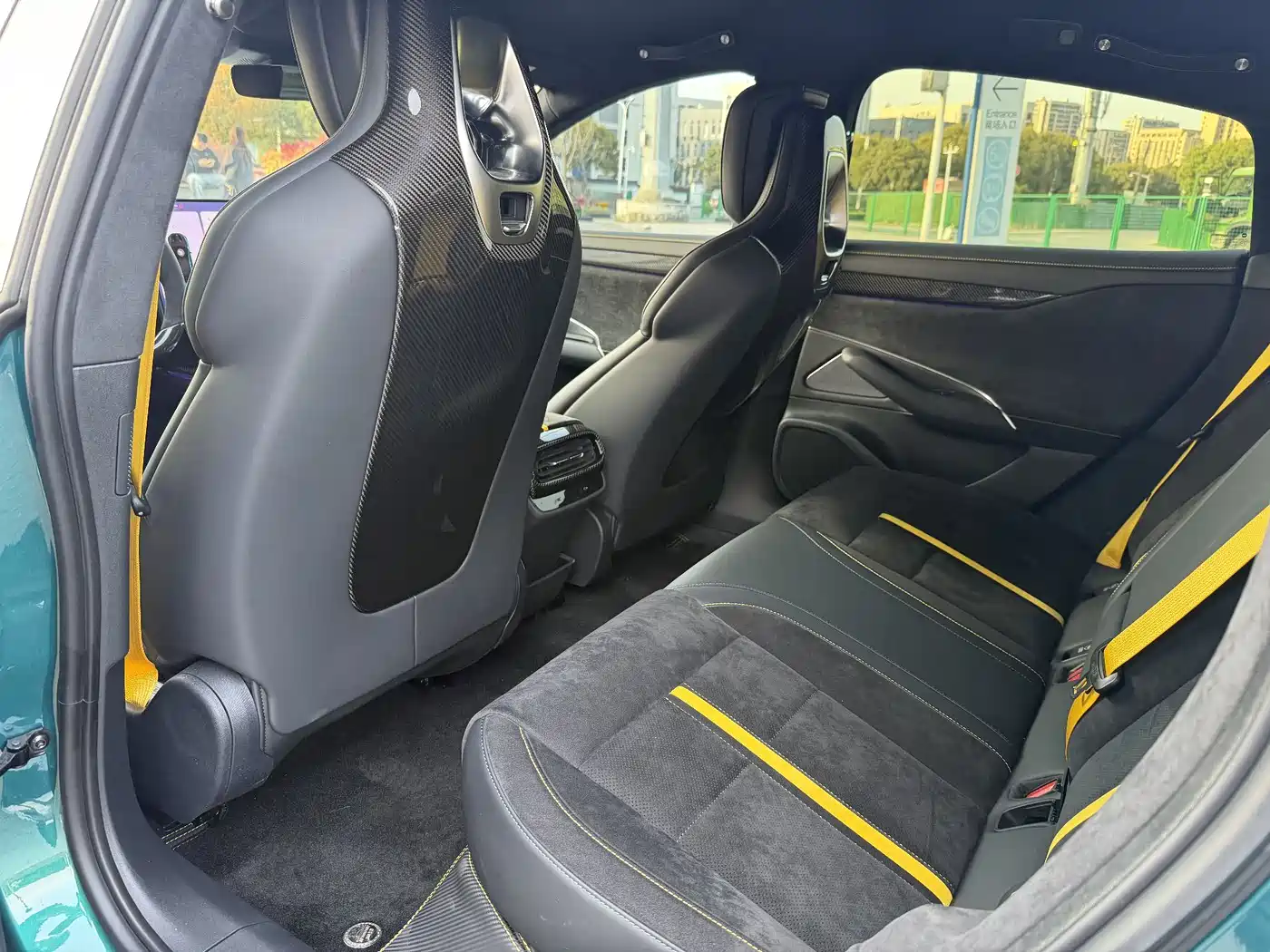 XIAOMI CAR XIAOMI SU7 ULTRA