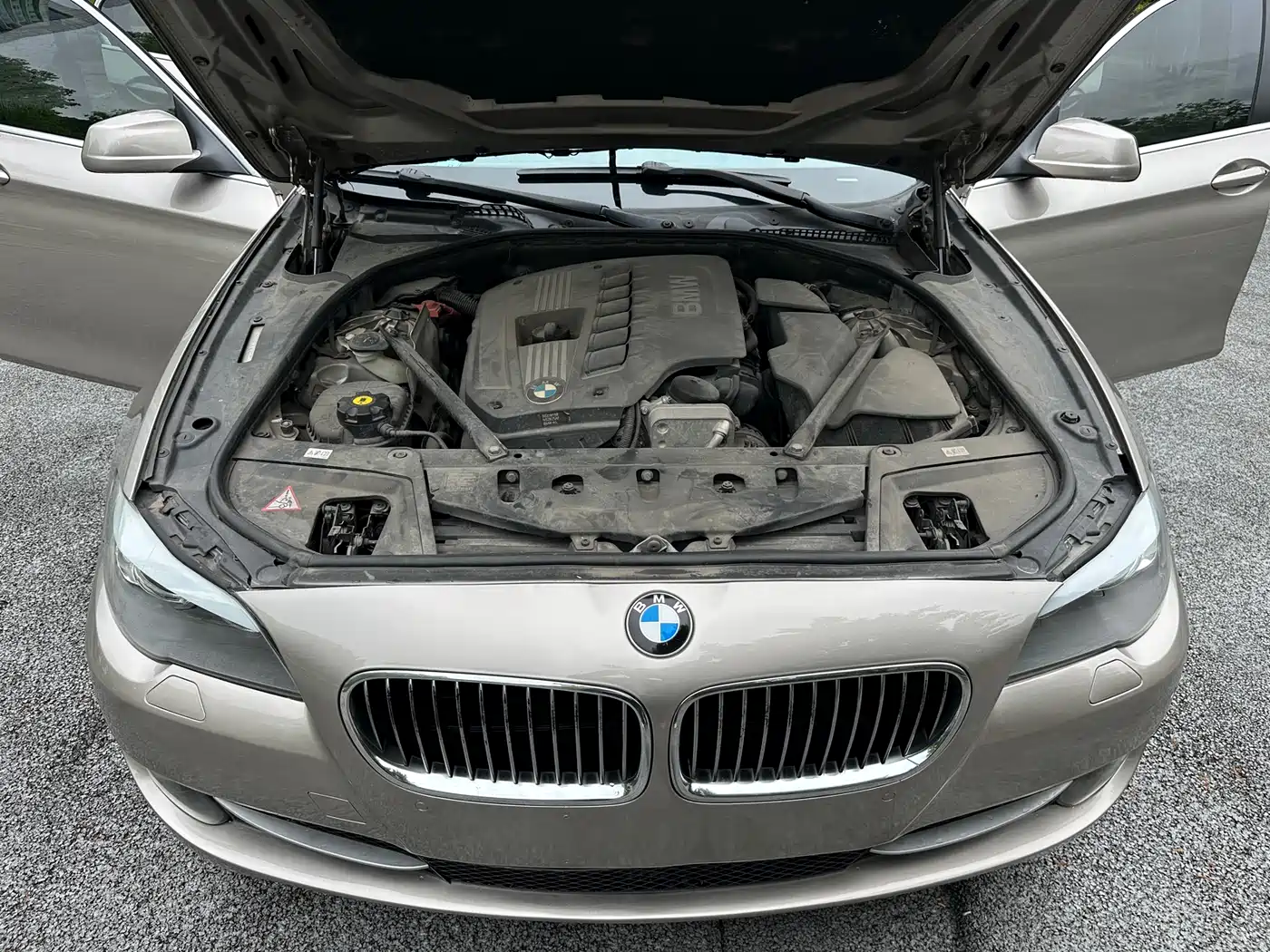 BMW 5 Series 2012 523Li Luxury фото 18