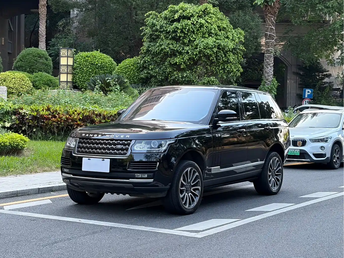 Land Rover Range Rover 2017 3.0 SC V6 Vogue фото 2