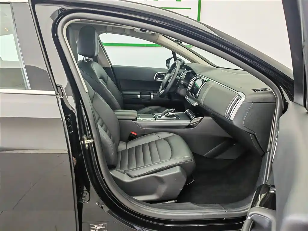 Citroën C6 2021 400THP Comfort Version фото 23