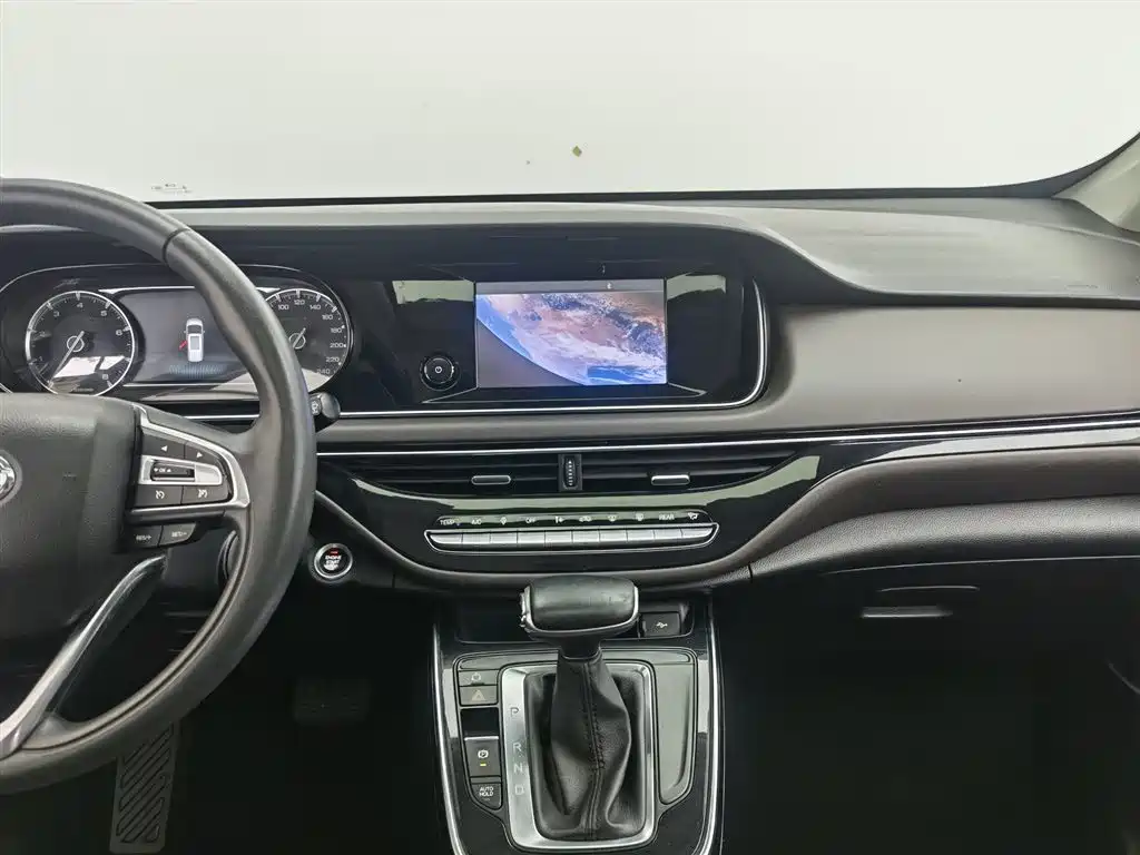 GAC Trumpchi Trumpchi M6 2019 270T DCT Luxury Edition (7-seater) (China VI) фото 12