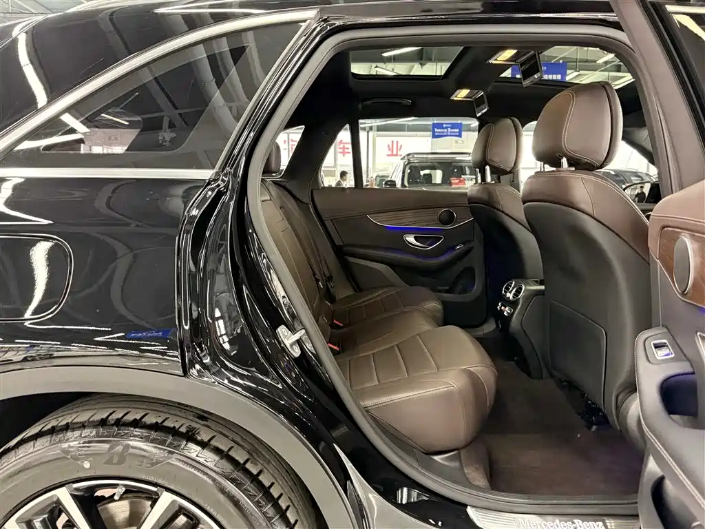 Mercedes-Benz GLC 2022 Facelift II GLC 260 L 4MATIC Luxury фото 15