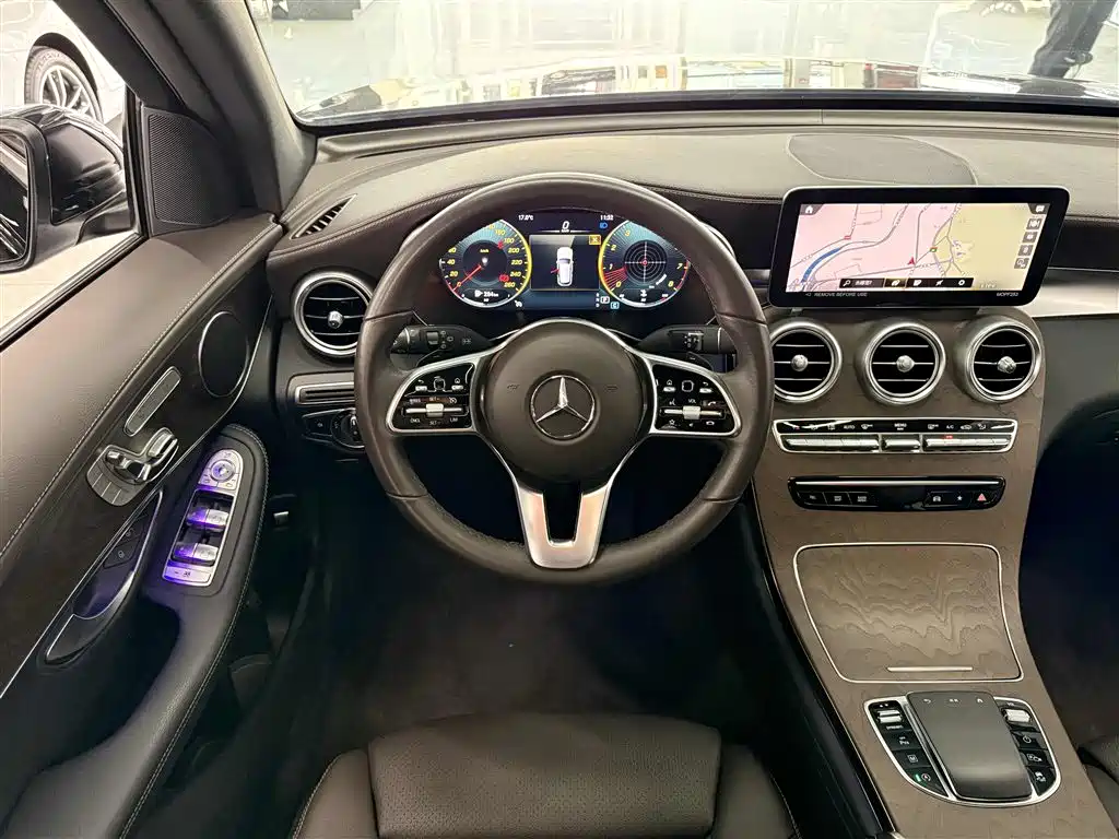 Mercedes-Benz GLC 2022 Facelift II GLC 260 L 4MATIC Luxury фото 9