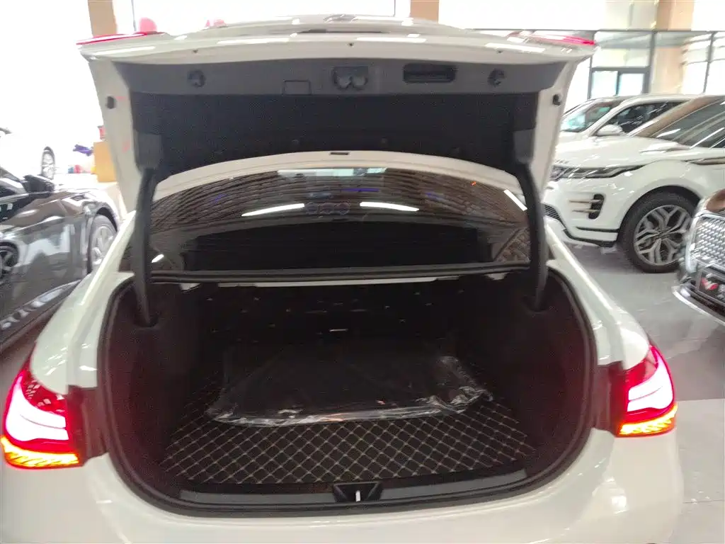 Mercedes-Benz A-Class 2025 A 200 L Fashion Edition фото 19