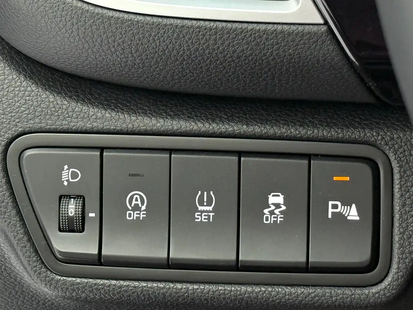 Kia Seltos 2023 1.5L CVT Luxury Edition фото 18
