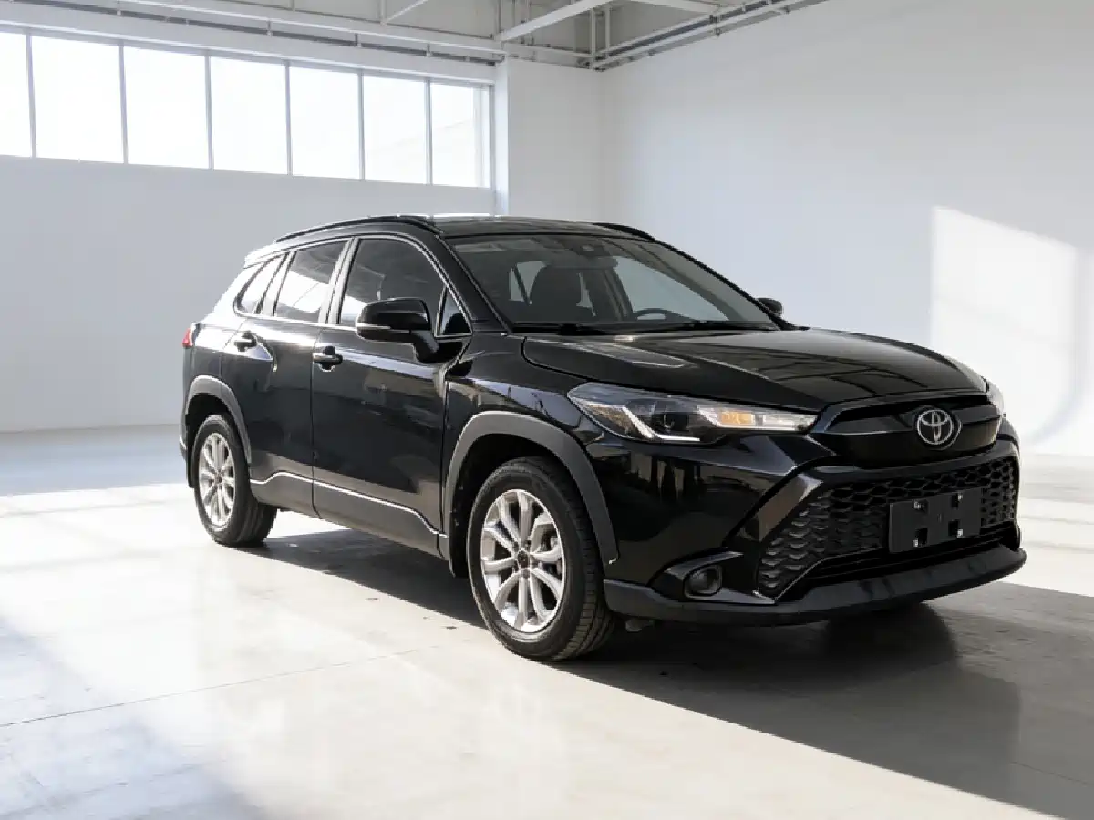 Toyota Frontlander 2023 2.0L CVT Leading Edition фото 3