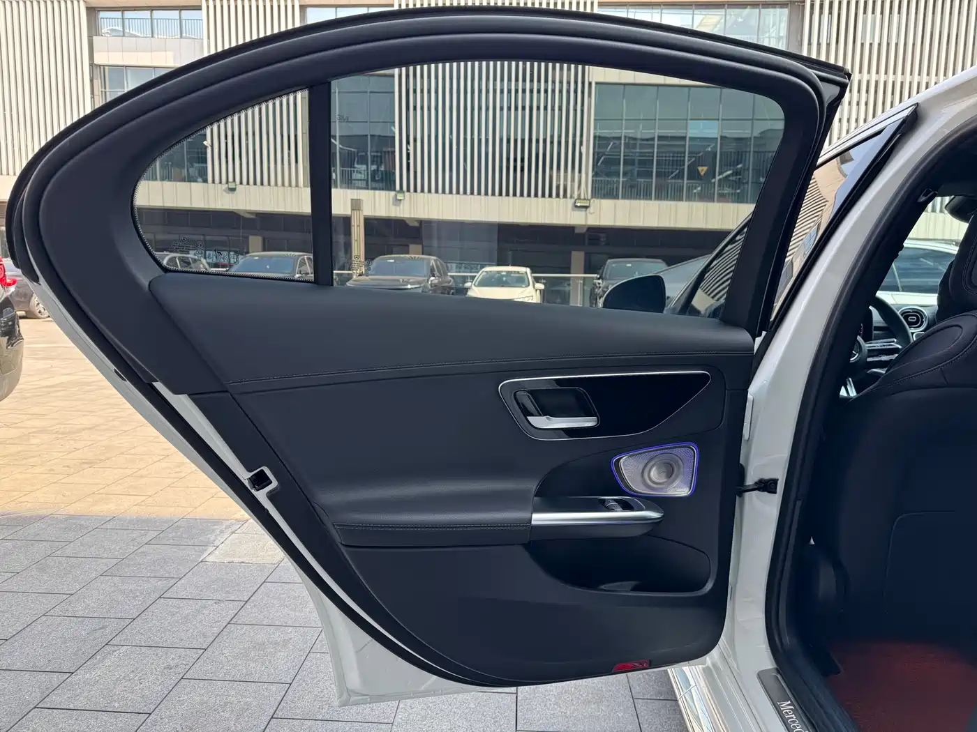 Mercedes-Benz C-Class 2024 Facelift III C 260 L фото 10