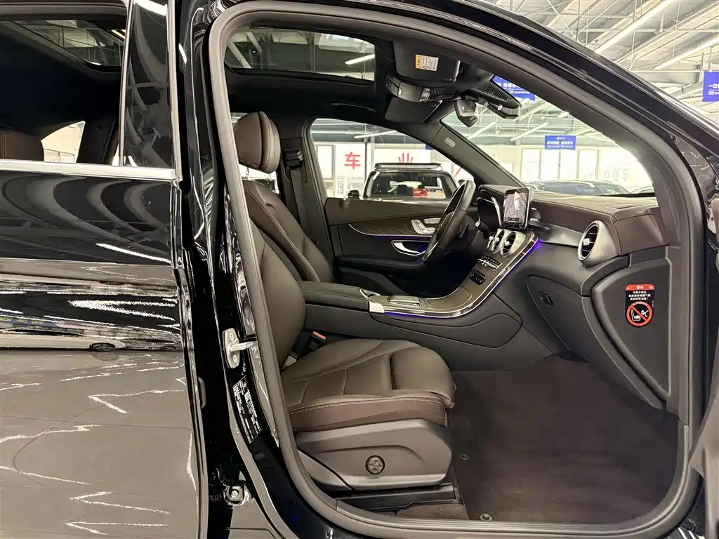 Mercedes-Benz GLC 2022 Facelift II GLC 260 L 4MATIC Luxury фото 10