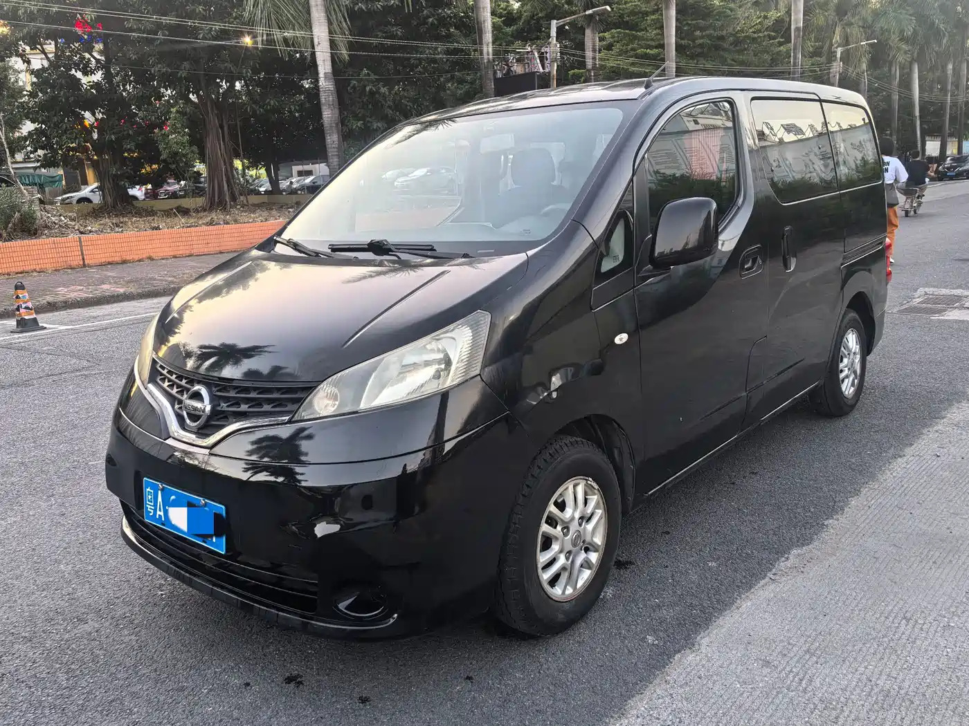 Nissan NV200 2010 2010 1.6L 232-seat Premium