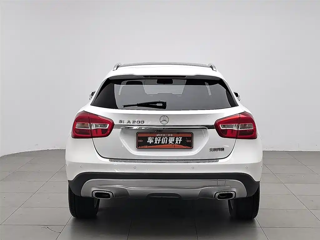Mercedes-Benz GLA 2016 GLA 200 Dynamic фото 4
