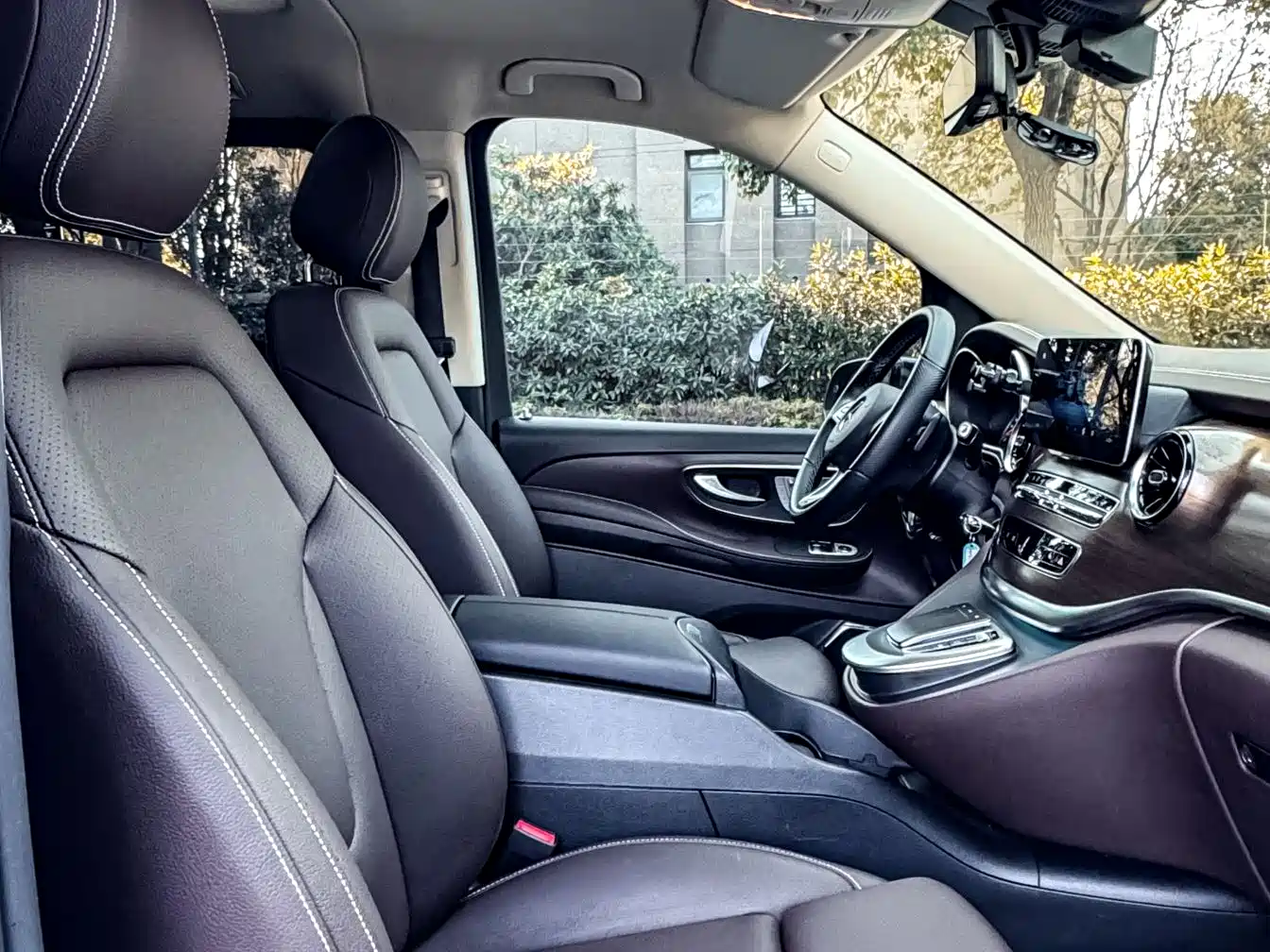 MERCEDES-BENZ V CLASS