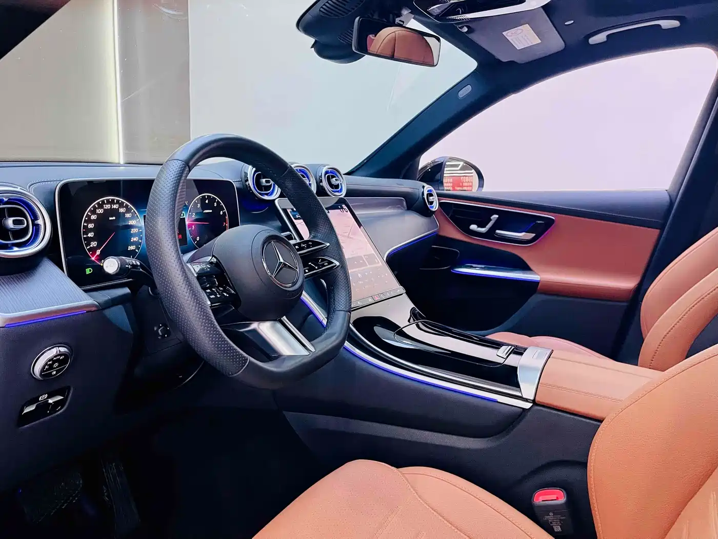 Mercedes-Benz GLC 2023 GLC 260 L 4MATIC Luxury 7-Seater фото 5