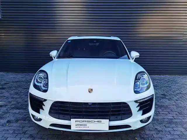Porsche Macan 2017 Macan 2.0T фото 11