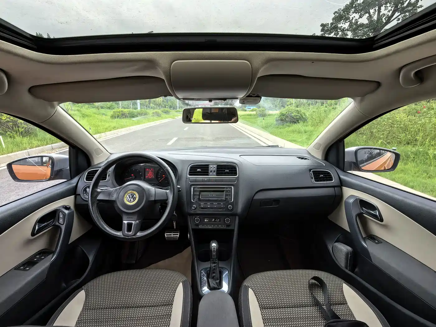Volkswagen Polo 2013 2012 1.6L Cross Polo AT