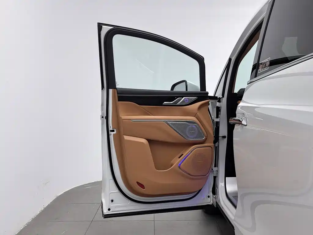 WEY Alpine 2024 2023 AWD Flagship