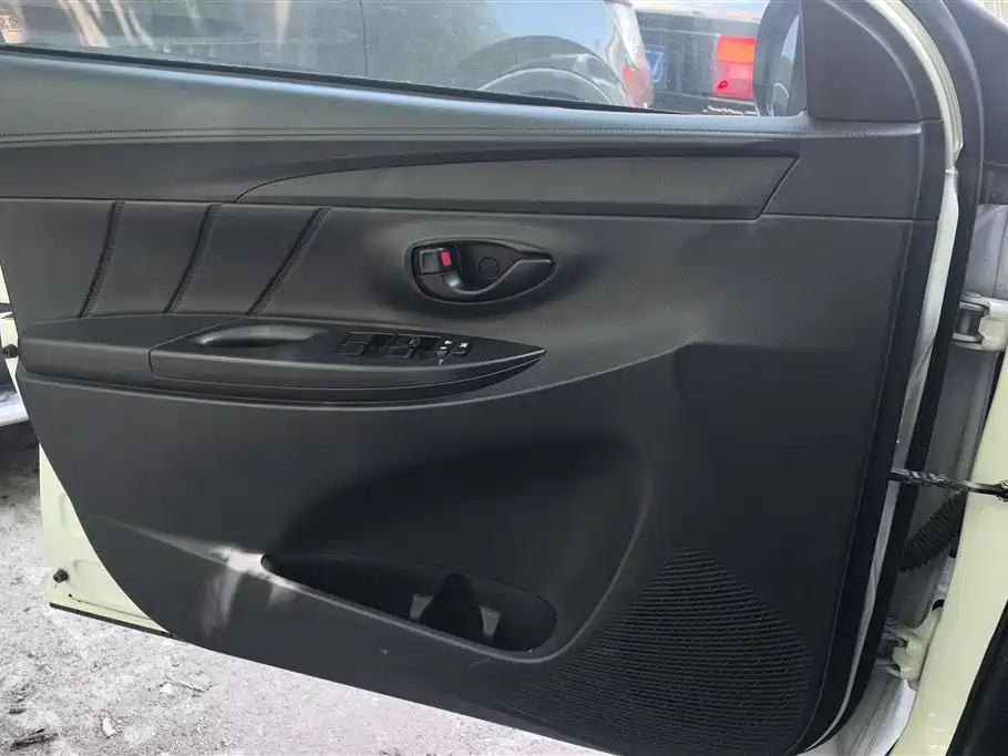 Toyota YARiS L Zhi Xuan 2020 Zhi Xuan X 1.5L CVT Leading фото 7