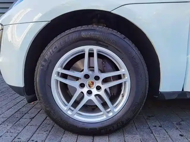 Porsche Macan 2017 Macan 2.0T фото 5