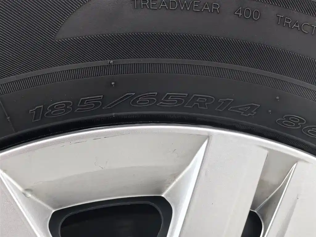 Volkswagen Polo 2016 1.4L Automatic Trend фото 24
