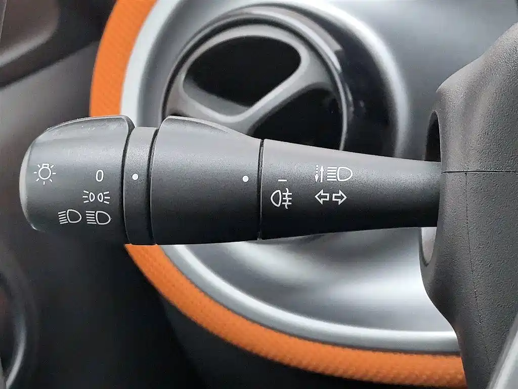 smart forfour 2016 1.0L 52kW Passion Edition фото 21