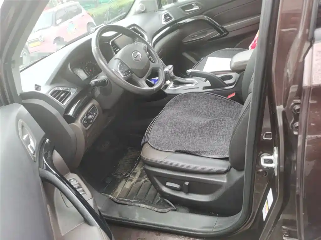 GAC Trumpchi Trumpchi GS4 2015 200T G-DCT Luxury Edition фото 8