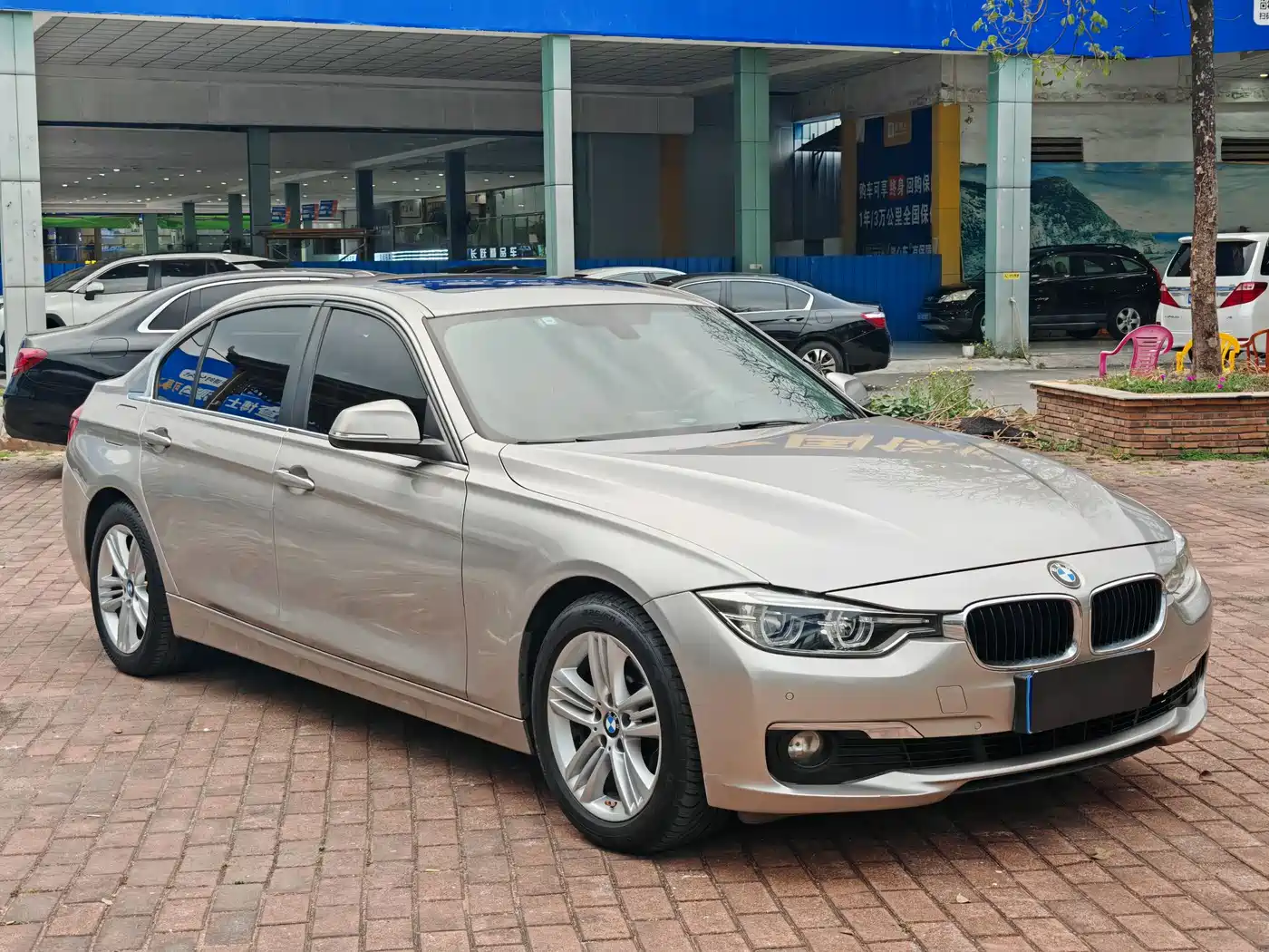 BMW 3 Series 2017 320Li Fashion фото 3