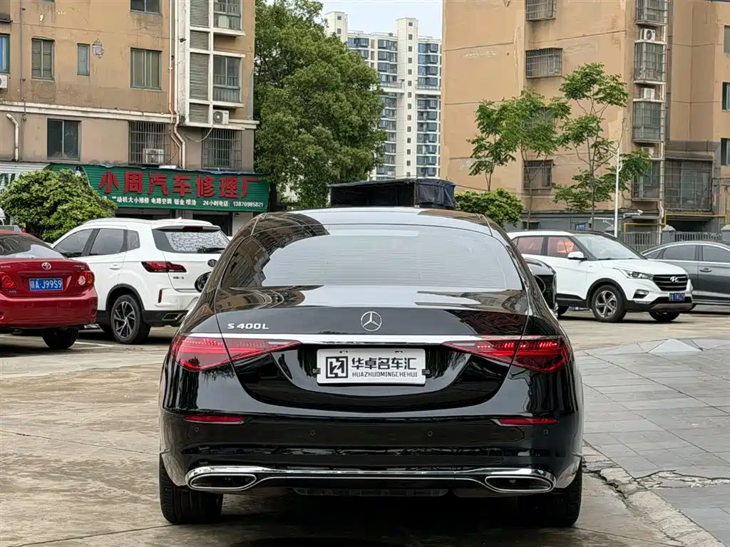 MERCEDES-BENZ S-CLASS