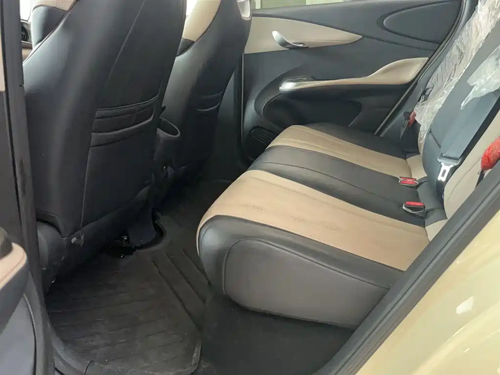 BYD Dolphin 2025 420km Fashion Edition фото 11